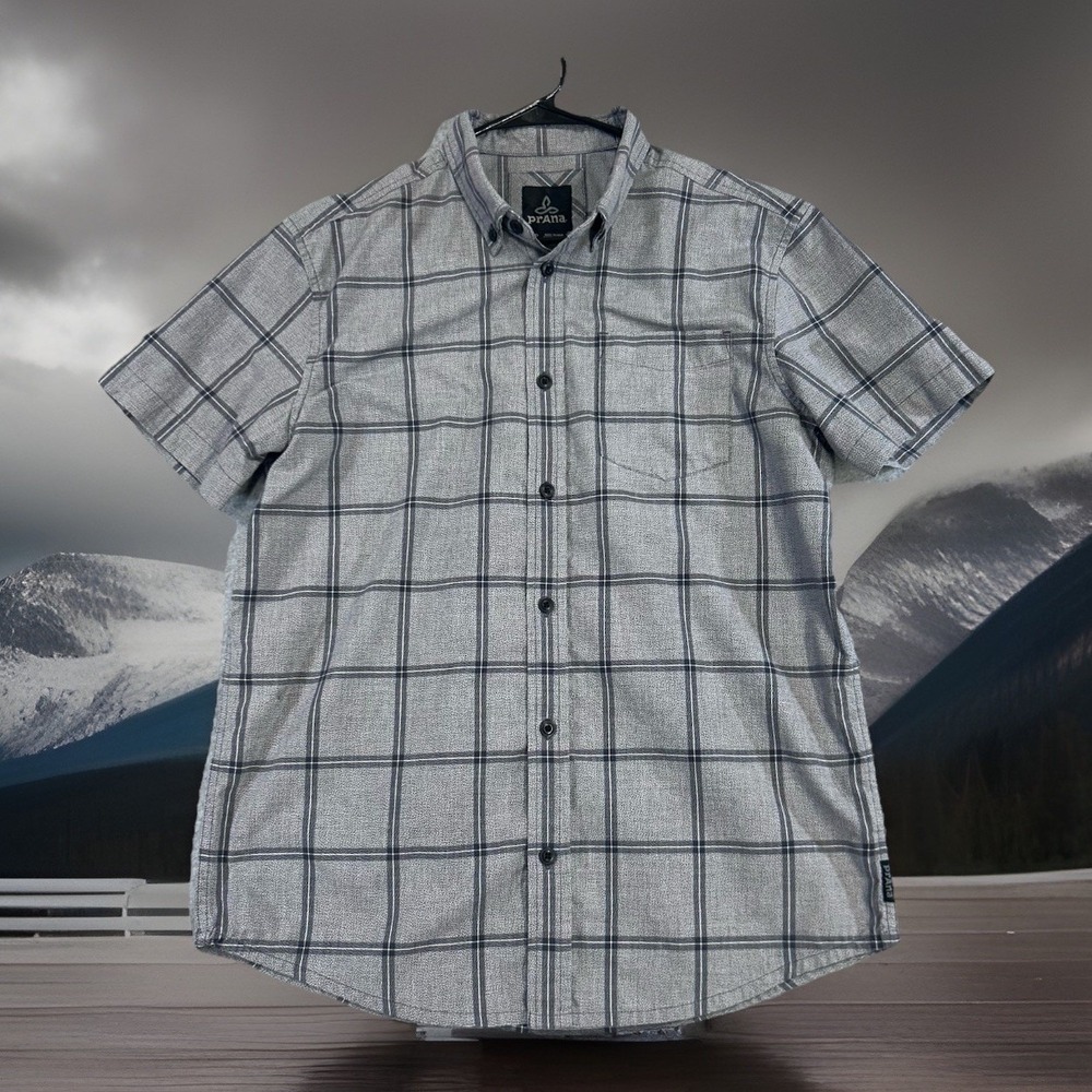 PrAna Men's Medium Gray Plaid Short Sleeve Button Up Shirt Organic Cotton